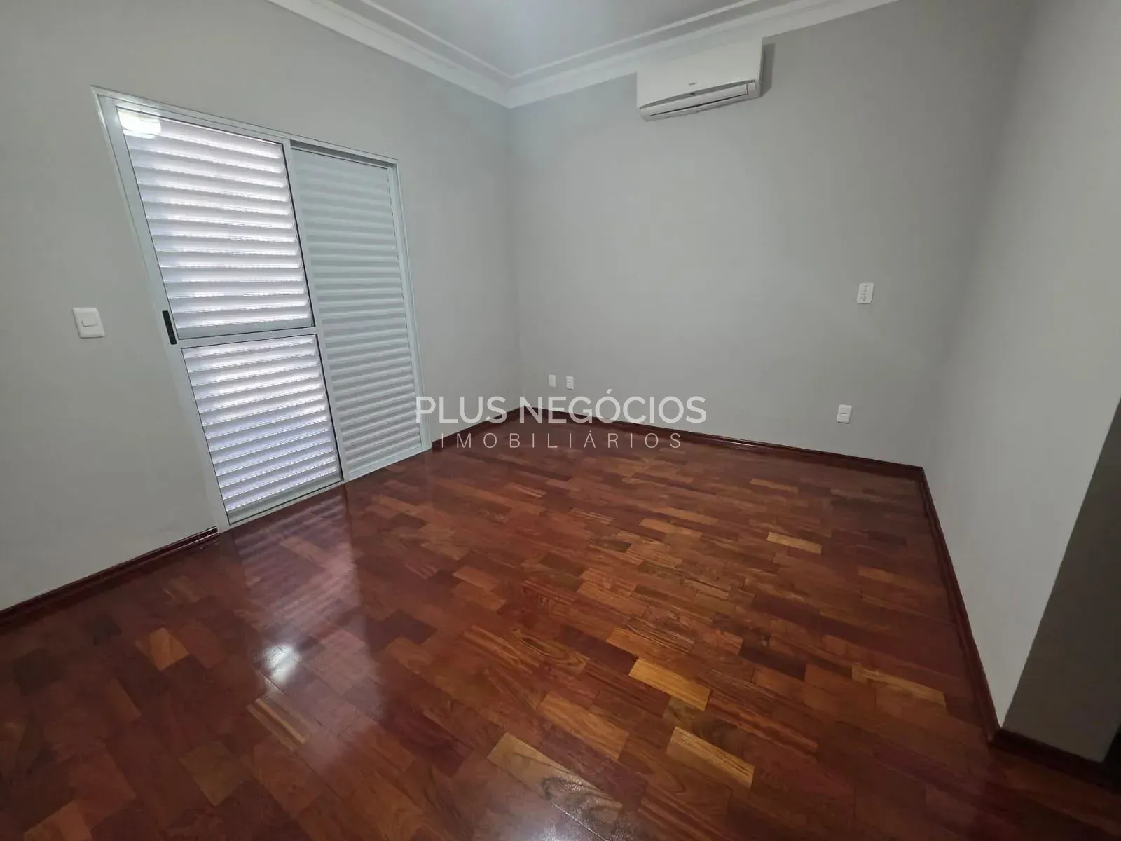Casa, 3 quartos, 269 m² - Foto 47