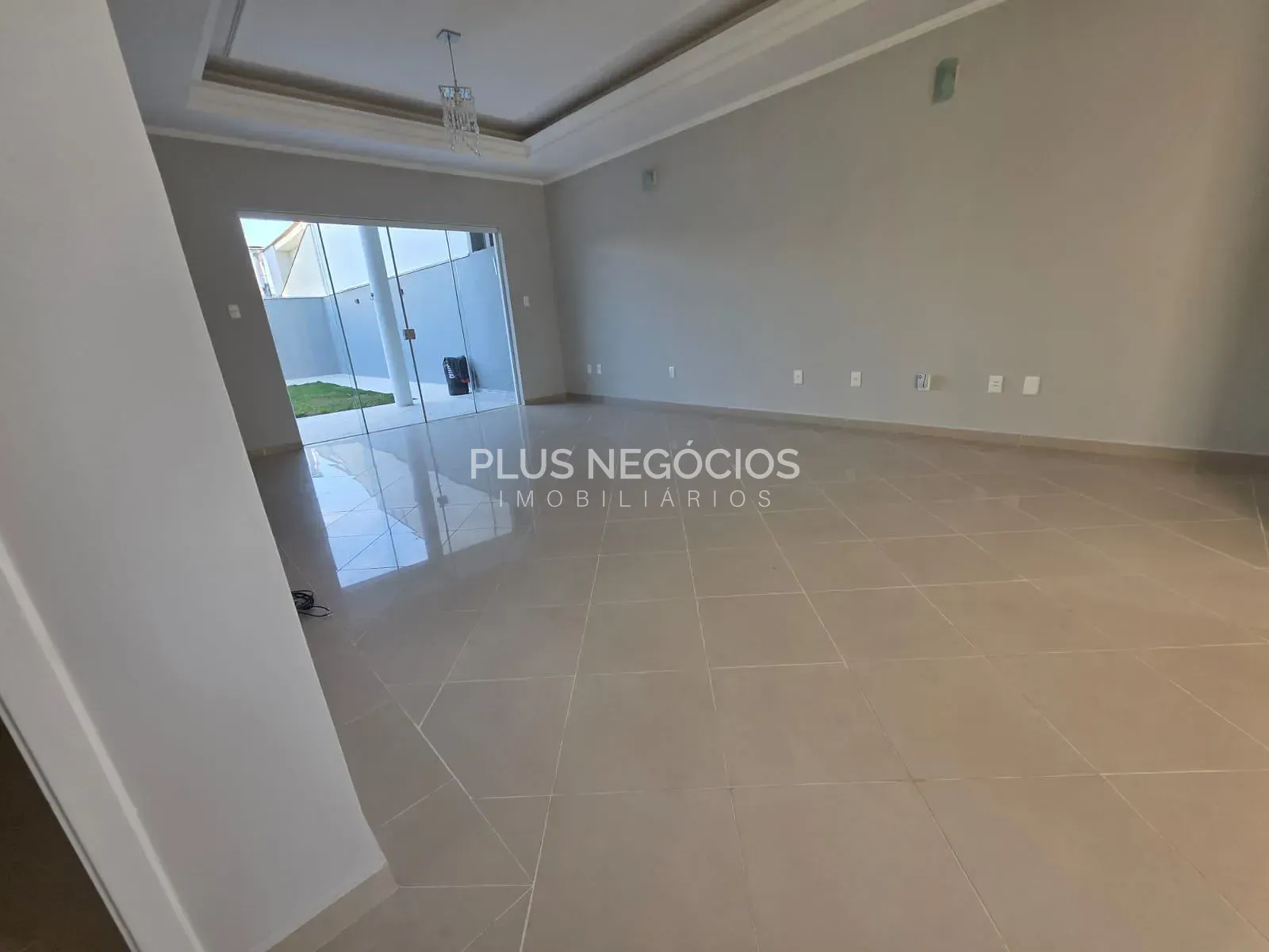 Casa, 3 quartos, 269 m² - Foto 2