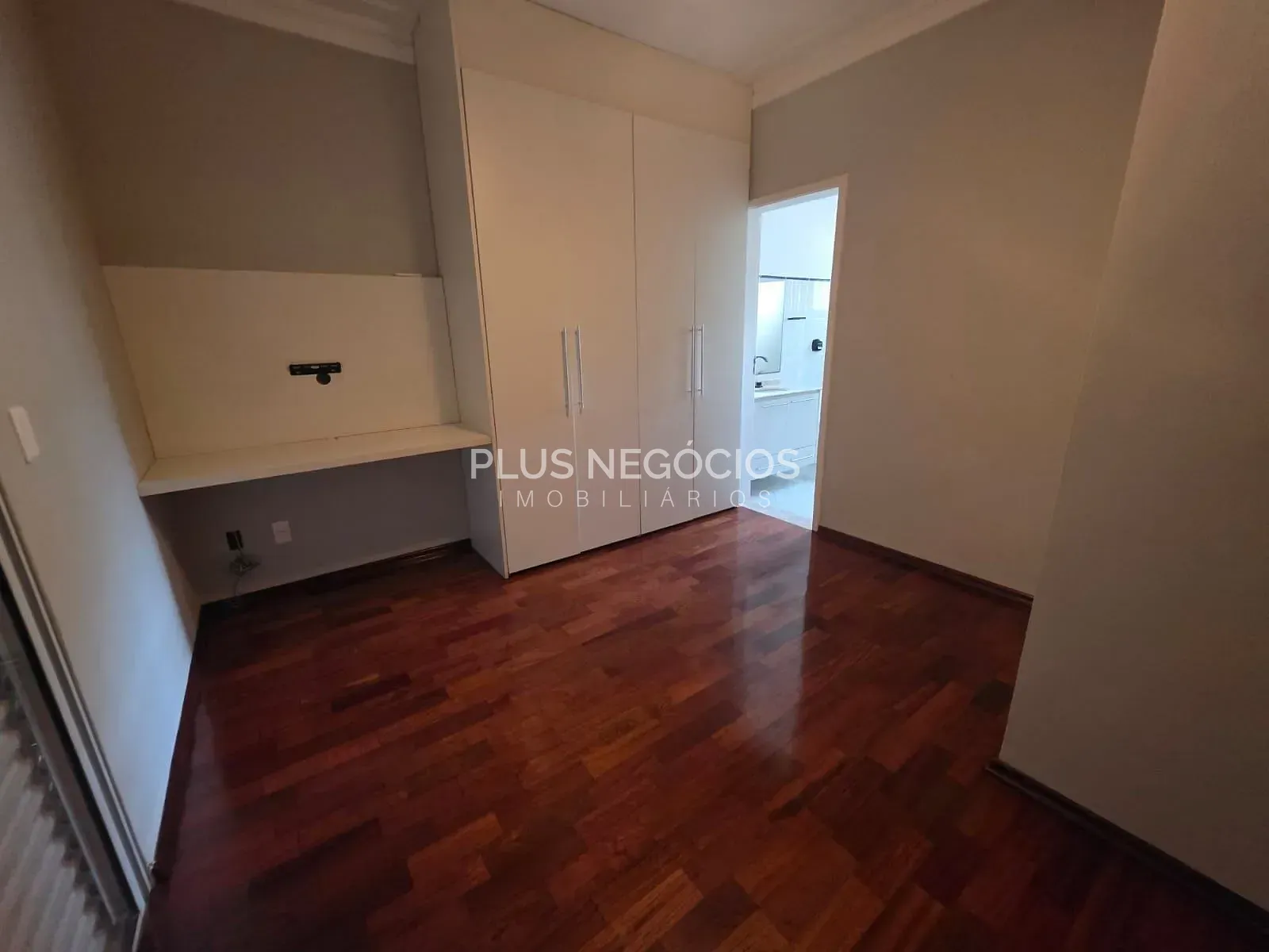 Casa, 3 quartos, 269 m² - Foto 38