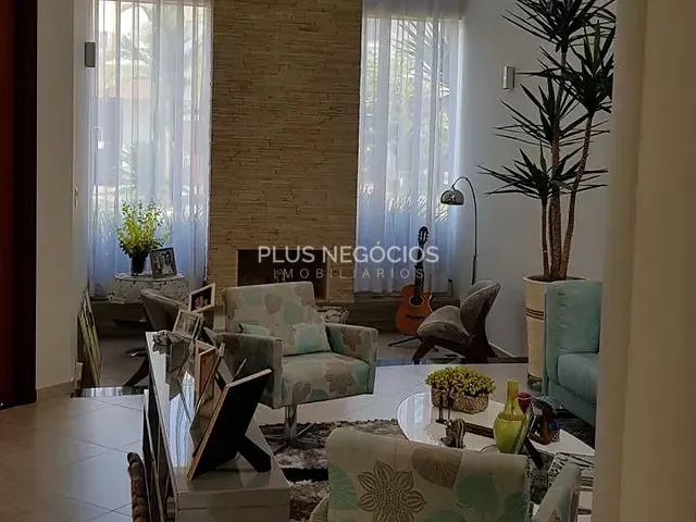 Casa 3 quartos e 5 banheiros, à venda, no bairro Parque Residencial Villa dos Inglezes em Sorocaba