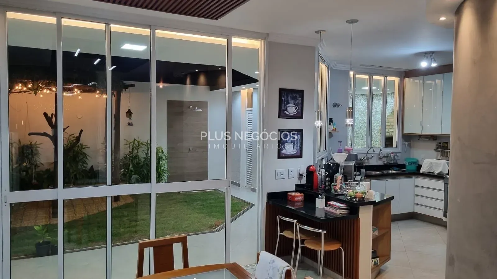 Casa, 3 quartos, 263 m² - Foto 12