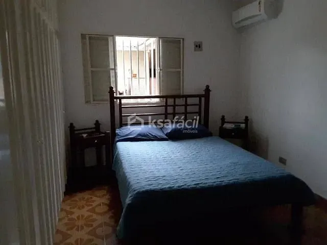 Casa com 400m² 2 quartos e 1 banheiro, à venda, no bairro Residencial Ana Maria do Couto em Campo Grande