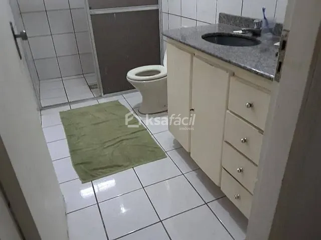 Casa com 400m² 2 quartos e 1 banheiro, à venda, no bairro Residencial Ana Maria do Couto em Campo Grande