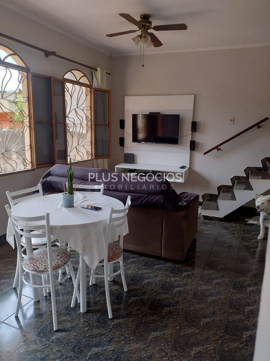 Casa, 3 quartos, 189 m² - Foto 2