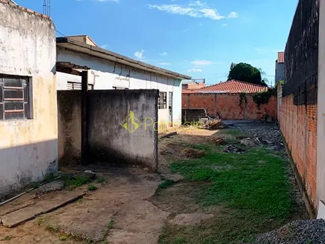 Casa com 300m² 2 quartos e 1 banheiro, à venda, no bairro Laerte Assunção em Pindamonhangaba