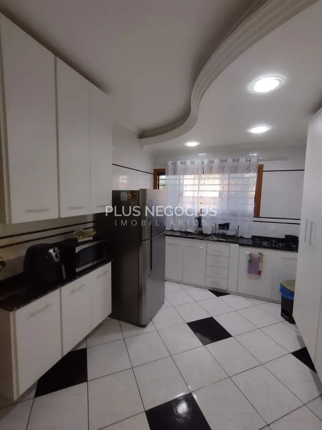 Casa, 3 quartos, 237 m² - Foto 9