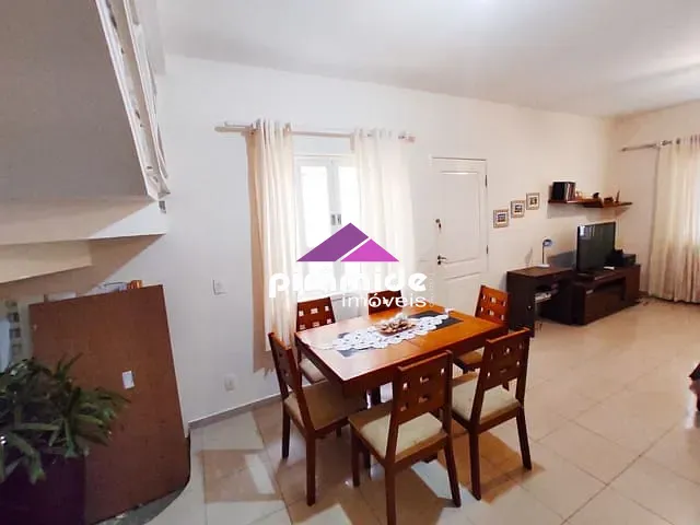 Casa com 130m² 3 quartos e 2 banheiros, à venda, no bairro Jardim das Indústrias em São José dos Campos
