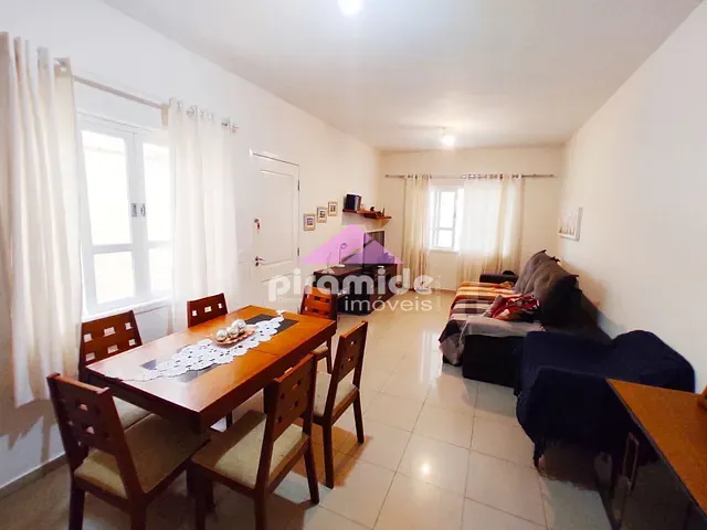 Casa com 130m² 3 quartos e 2 banheiros, à venda, no bairro Jardim das Indústrias em São José dos Campos