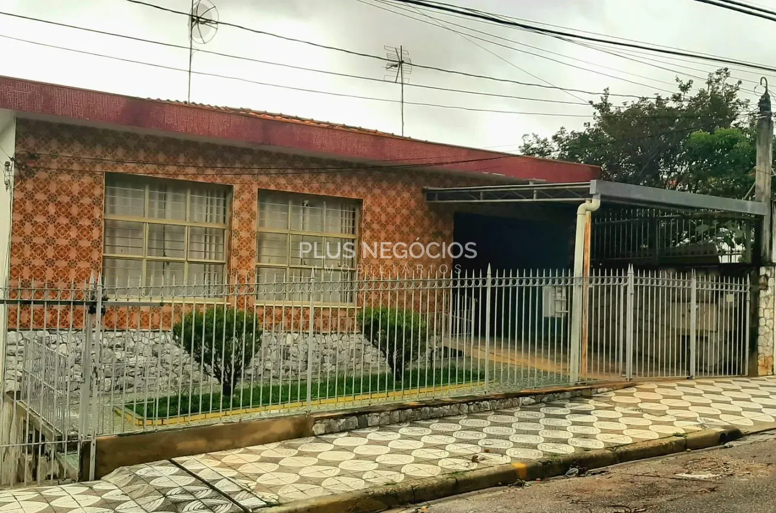 Casa, 1 quarto, 175 m² - Foto 1
