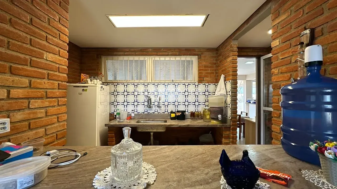 Casa, 4 quartos, 250 m² - Foto 14