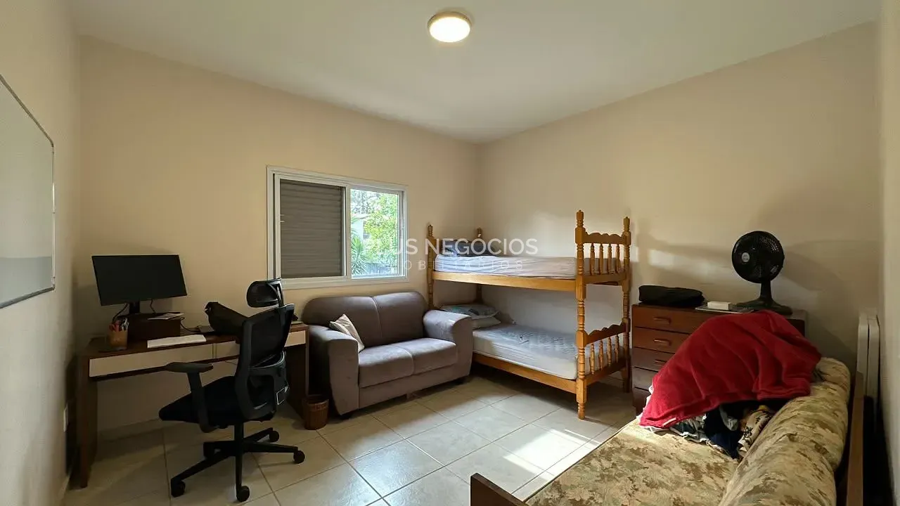 Casa, 4 quartos, 250 m² - Foto 40