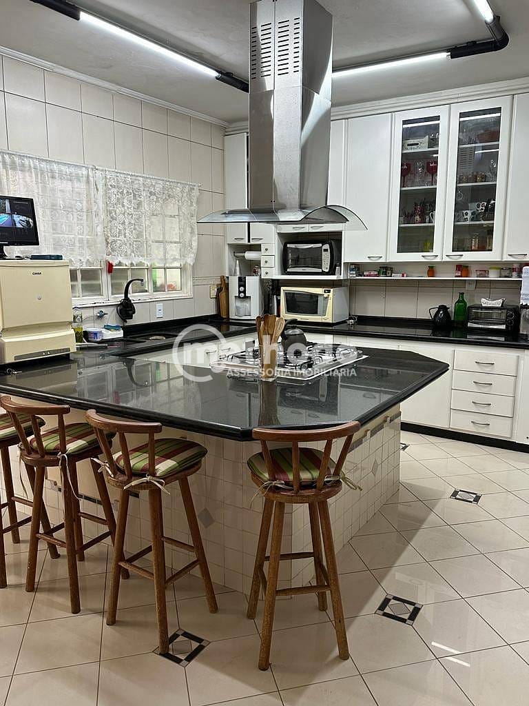 Casa, 3 quartos, 223 m² - Foto 10