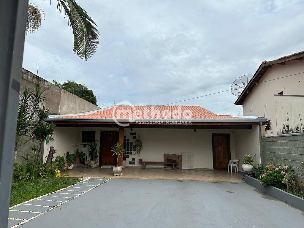 Casa, 3 quartos, 223 m² - Foto 2