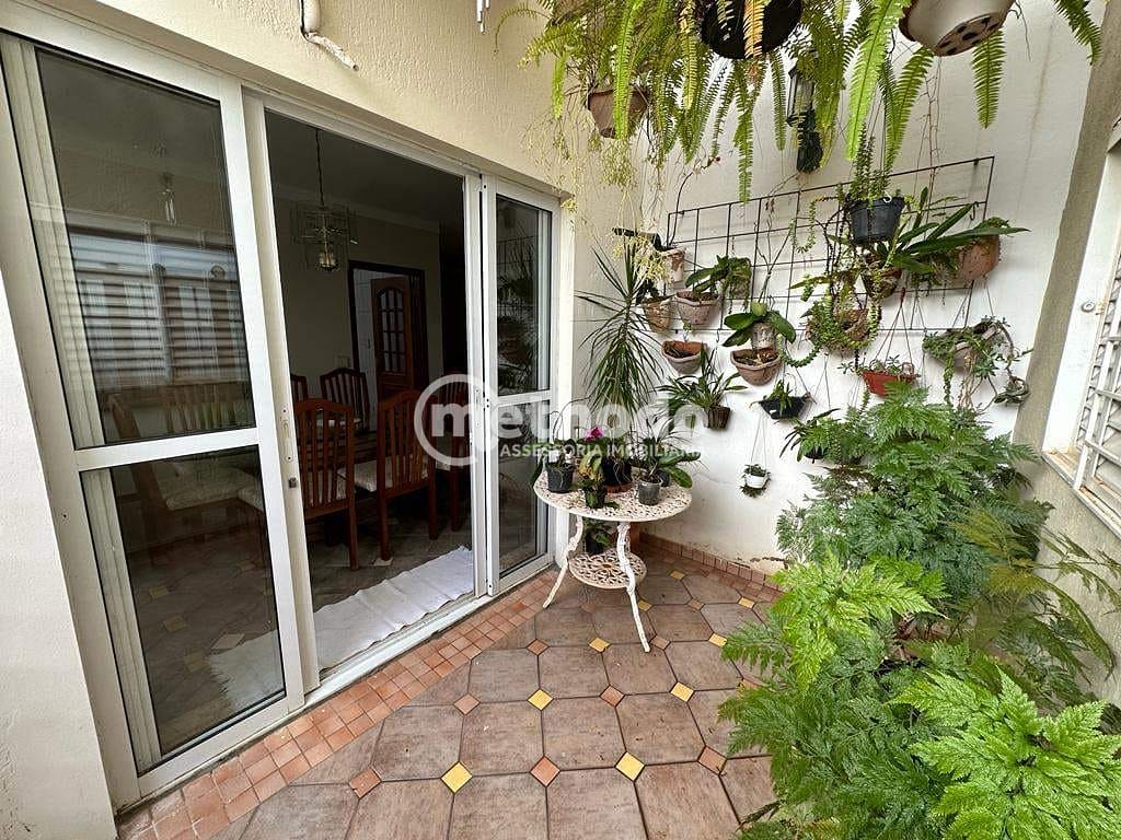 Casa, 3 quartos, 223 m² - Foto 8