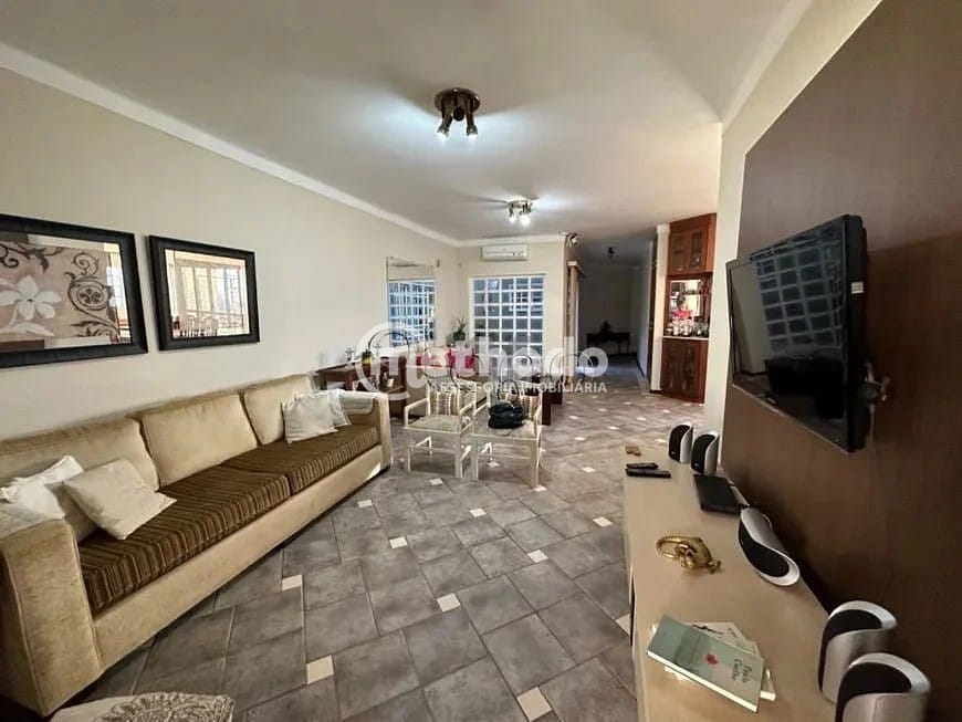 Casa, 3 quartos, 223 m² - Foto 9