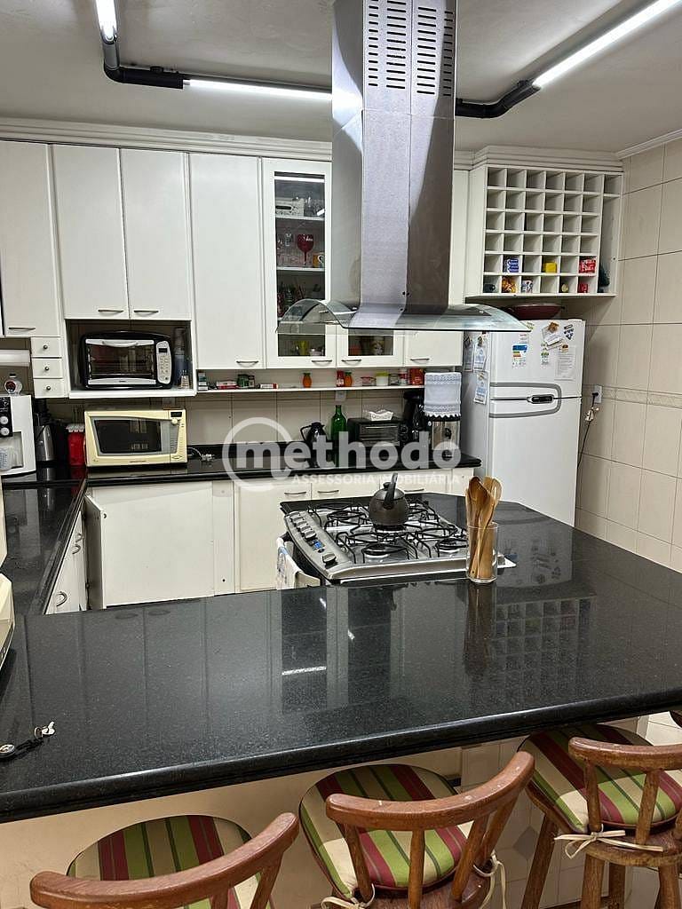 Casa, 3 quartos, 223 m² - Foto 11