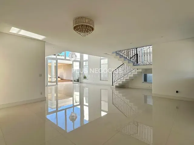 Casa 5 quartos e 5 banheiros, à venda, no bairro Jardim São Carlos em Sorocaba