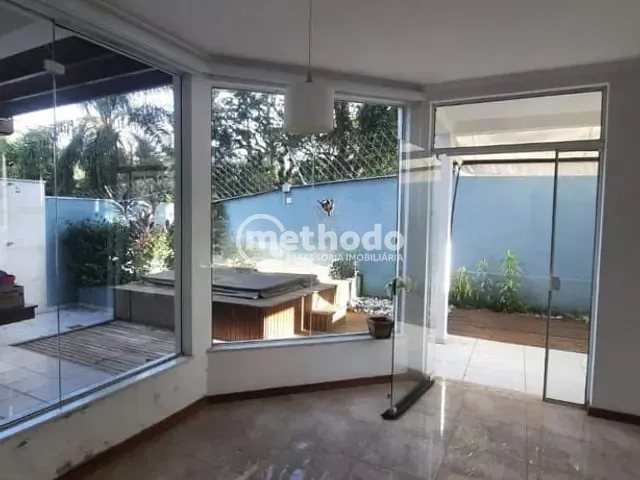 Casa com 315m² 4 quartos e 5 banheiros, à venda, no bairro Ortizes em Valinhos