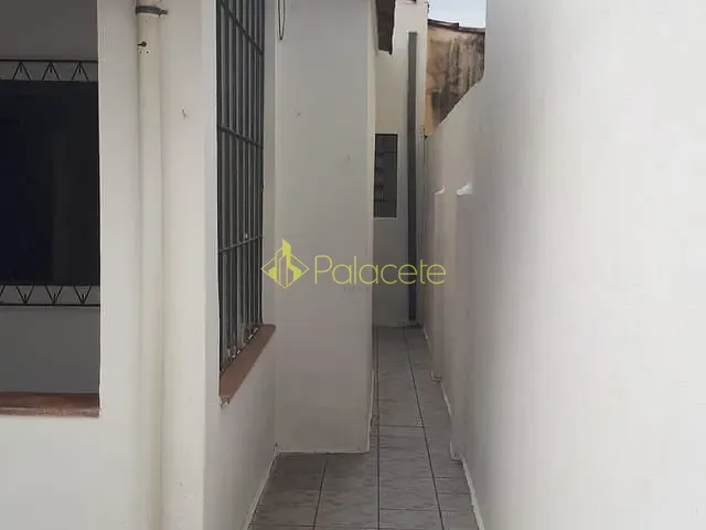 Casa com 211m², à venda, no bairro Centro em Pindamonhangaba