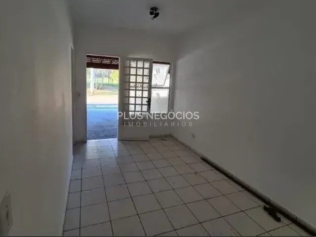 Casa com 100m² 4 quartos e 3 banheiros, à venda, no bairro Jardim Zulmira em Sorocaba