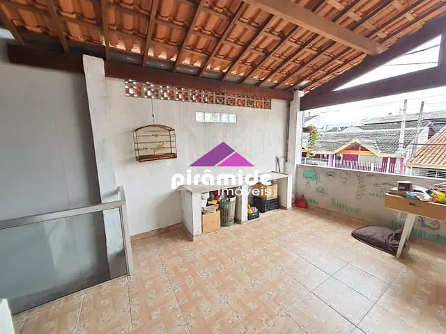 Casa com 125m² 2 quartos e 1 banheiro, à venda, no bairro Bosque dos Eucaliptos em São José dos Campos