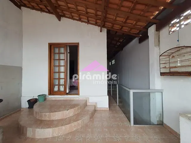 Casa com 125m² 2 quartos e 1 banheiro, à venda, no bairro Bosque dos Eucaliptos em São José dos Campos