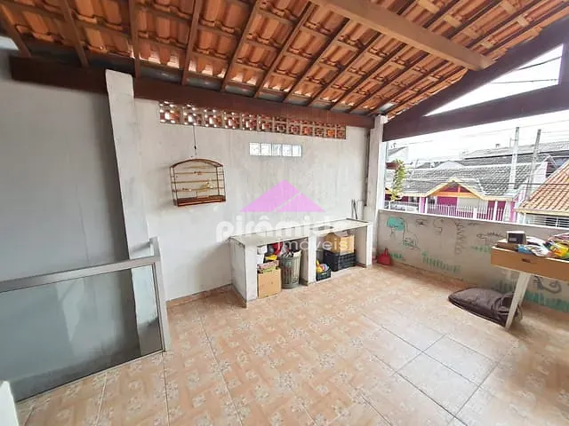 Casa com 125m² 2 quartos e 1 banheiro, à venda, no bairro Bosque dos Eucaliptos em São José dos Campos