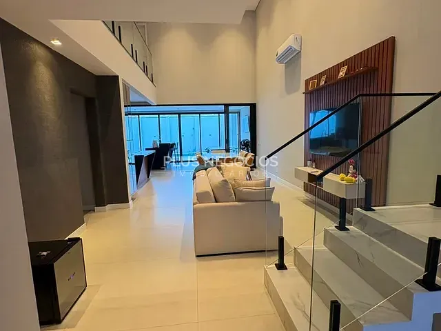 Casa com 300m² 3 quartos e 5 banheiros, à venda, no bairro Morros em Sorocaba