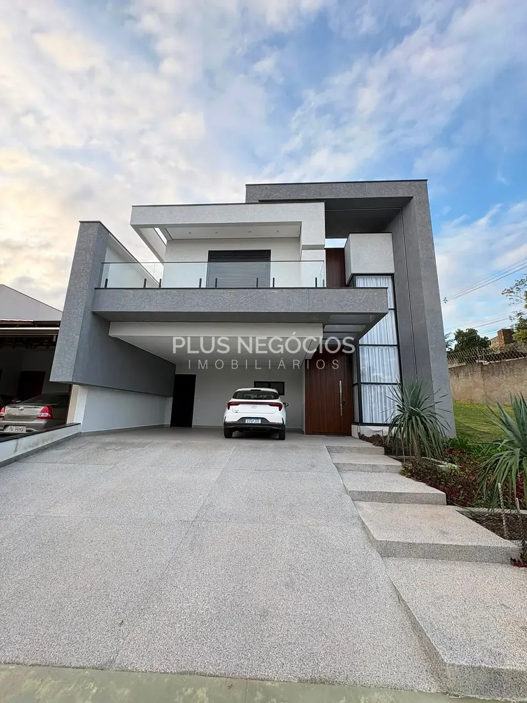 Casa, 3 quartos, 249 m² - Foto 1
