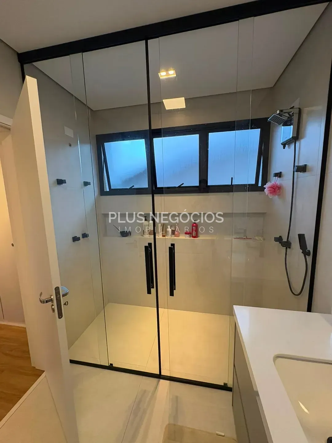 Casa, 3 quartos, 249 m² - Foto 22