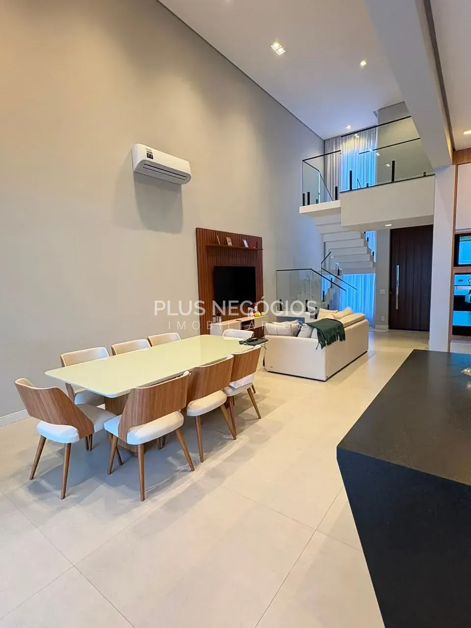 Casa, 3 quartos, 249 m² - Foto 2