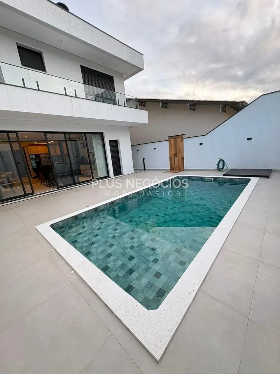 Casa, 3 quartos, 249 m² - Foto 10