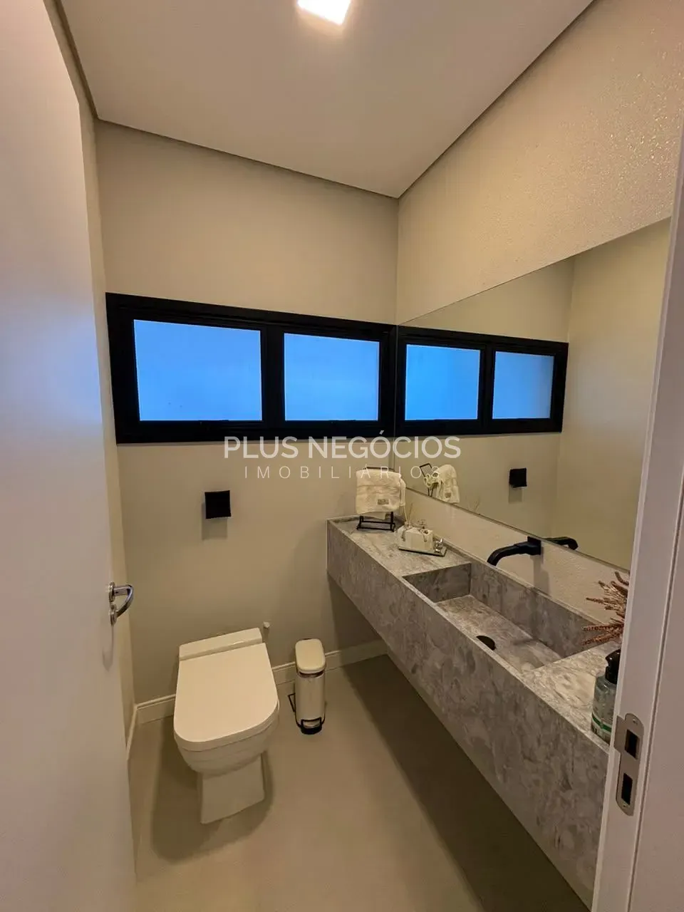 Casa, 3 quartos, 249 m² - Foto 34