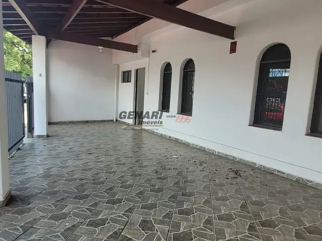 Casa com 325m² 2 quartos e 2 banheiros, para alugar, no bairro Vila Aurora em Indaiatuba