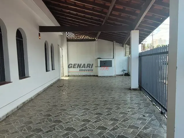 Casa com 325m² 2 quartos e 2 banheiros, para alugar, no bairro Vila Aurora em Indaiatuba