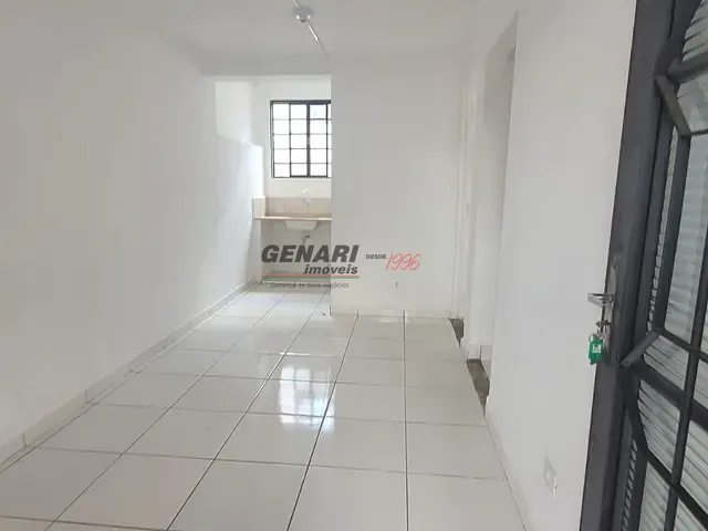 Casa com 325m² 2 quartos e 2 banheiros, para alugar, no bairro Vila Aurora em Indaiatuba