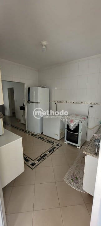 Casa, 3 quartos, 211 m² - Foto 2