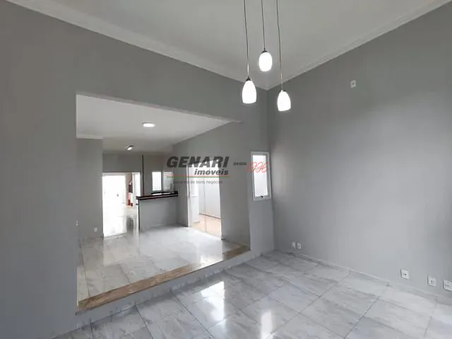 Casa com 325m² 3 quartos e 3 banheiros, à venda, no bairro Jardim Residencial Alto de Itaici em Indaiatuba