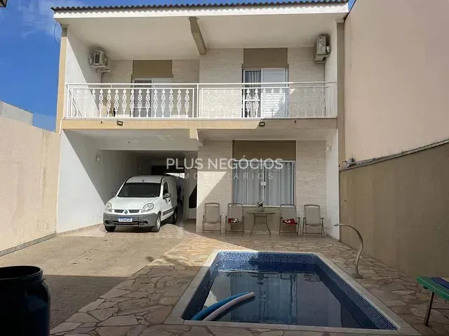 Casa 3 quartos e 5 banheiros, à venda, no bairro Jardim Piazza di Roma em Sorocaba