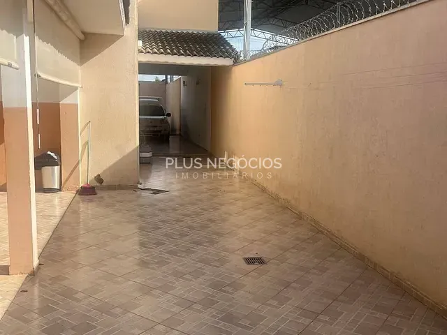 Casa 3 quartos e 5 banheiros, à venda, no bairro Jardim Piazza di Roma em Sorocaba