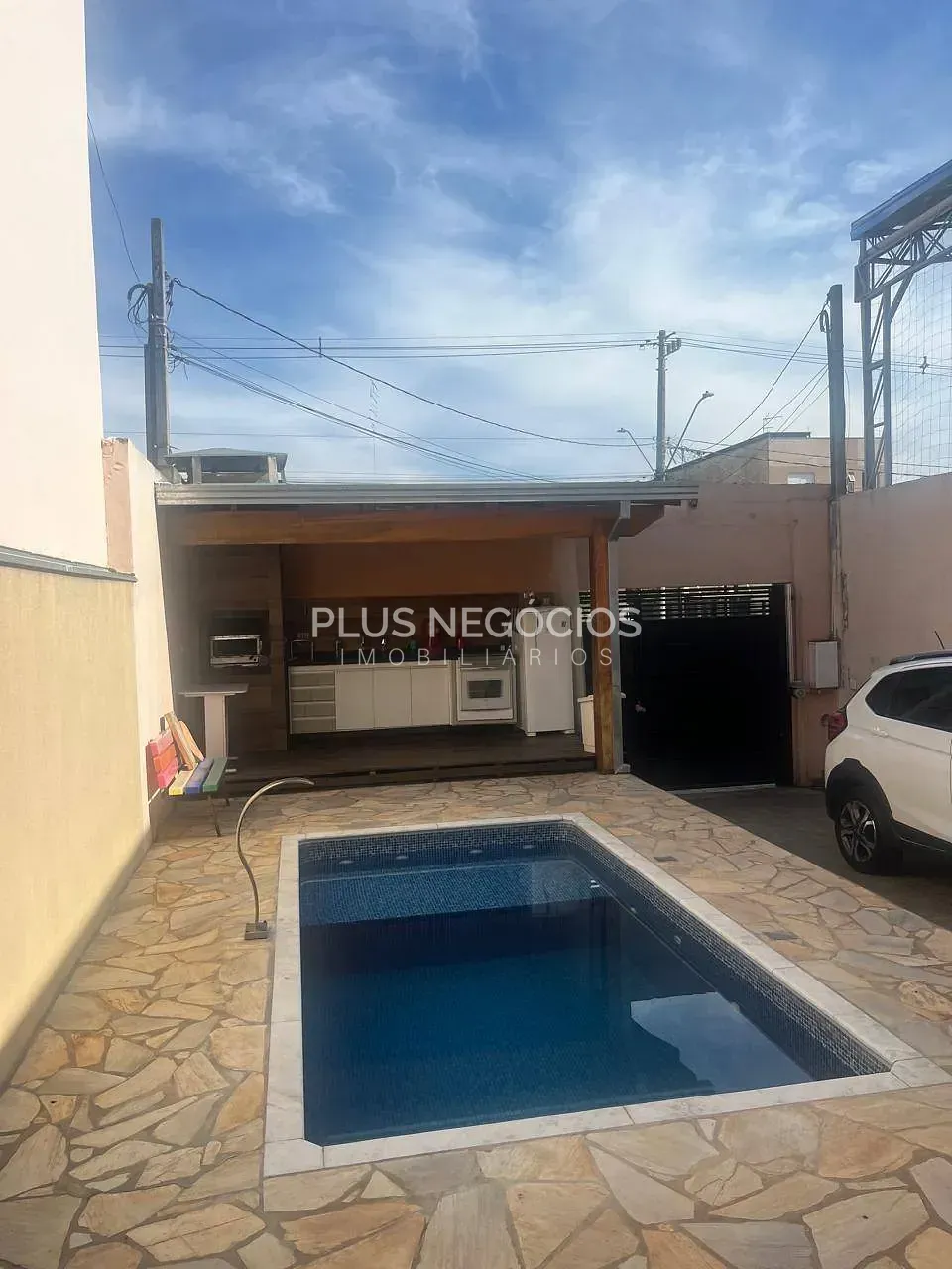 Casa, 3 quartos, 226 m² - Foto 2