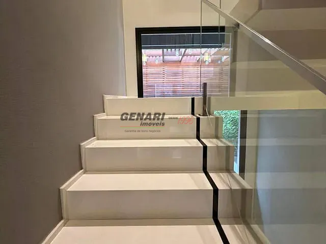 Sobrado com 360m² 4 quartos e 4 banheiros, à venda, no bairro Residencial Duas Marias em Indaiatuba