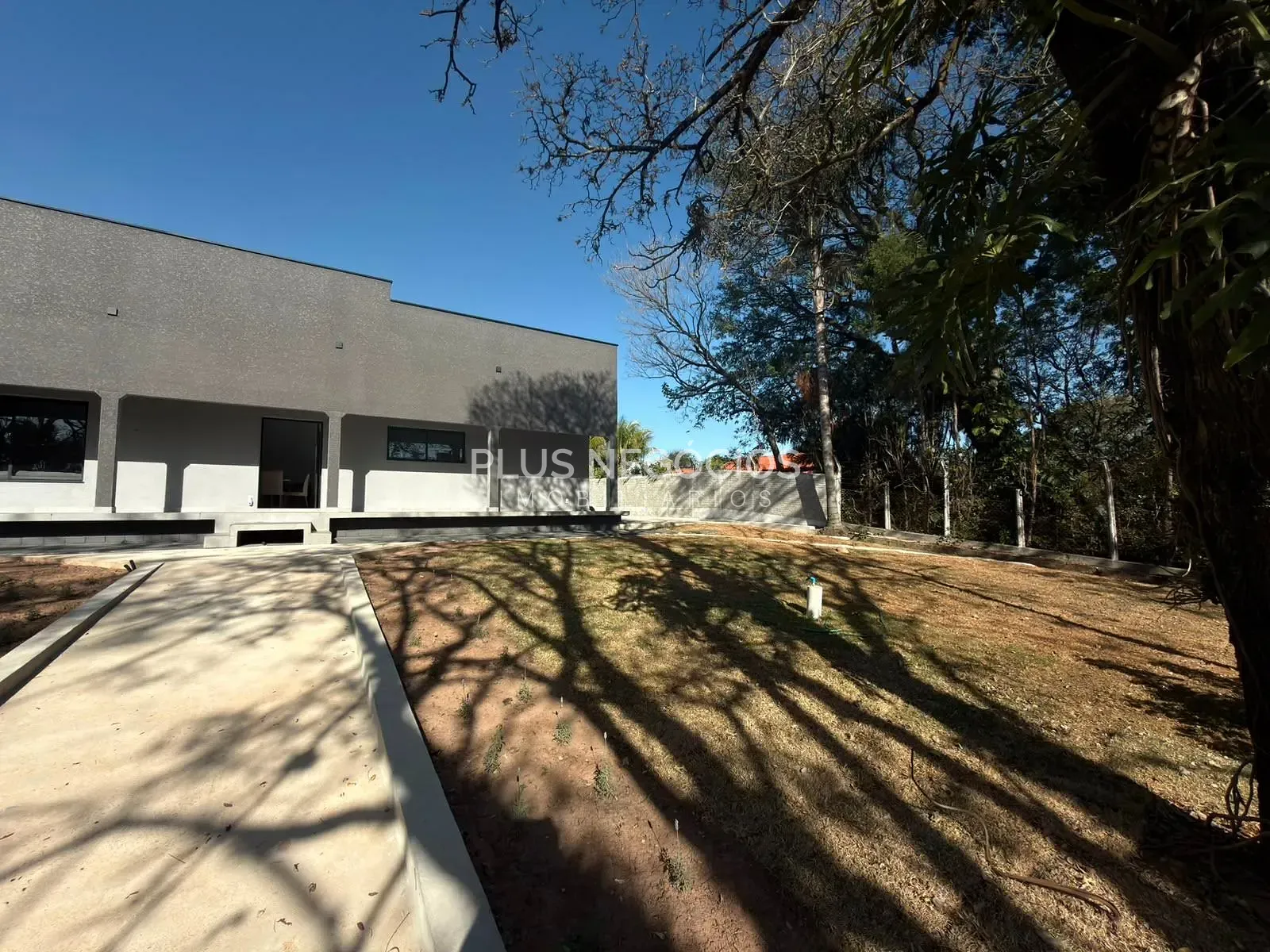 Casa, 3 quartos, 242 m² - Foto 2