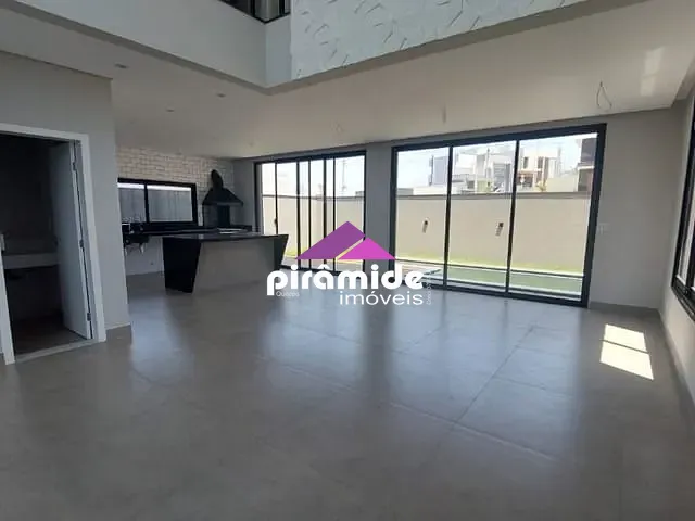 Casa com 250m² 3 quartos e 4 banheiros, à venda, no bairro Floresta em São José dos Campos