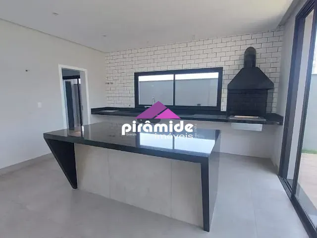 Casa com 250m² 3 quartos e 4 banheiros, à venda, no bairro Floresta em São José dos Campos