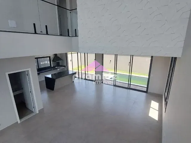 Casa com 250m² 3 quartos e 4 banheiros, à venda, no bairro Floresta em São José dos Campos