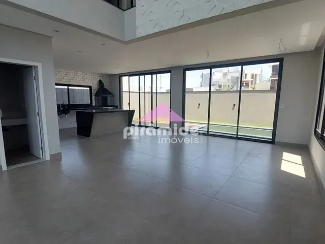 Casa com 250m² 3 quartos e 4 banheiros, à venda, no bairro Floresta em São José dos Campos