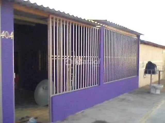 Casa com 200m² 2 quartos e 1 banheiro, à venda, no bairro Jardim Pênfigo em Campo Grande