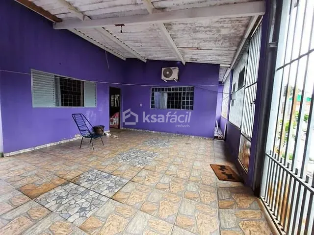 Casa com 200m² 2 quartos e 1 banheiro, à venda, no bairro Jardim Pênfigo em Campo Grande