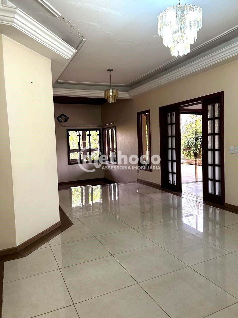 Casa, 3 quartos, 314 m² - Foto 1